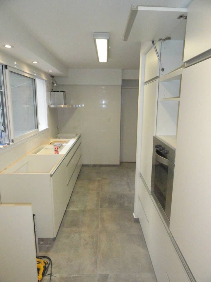 cocina casi terminada sólo falta la encimera