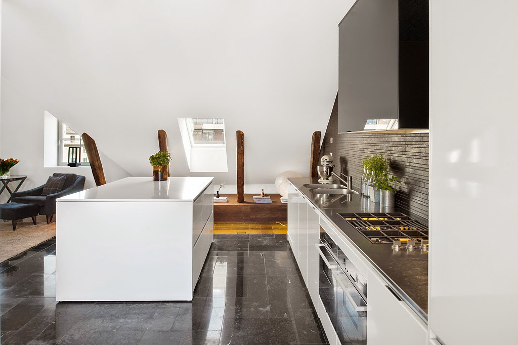 12-40-23-bh7.jpg image