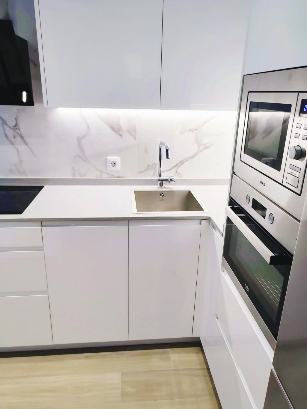 Guk egindako sukaldeak, eskatu zure aurrekontua/Cocinas realizadas por nosotros, pide tu&nbsp;presupuesto.